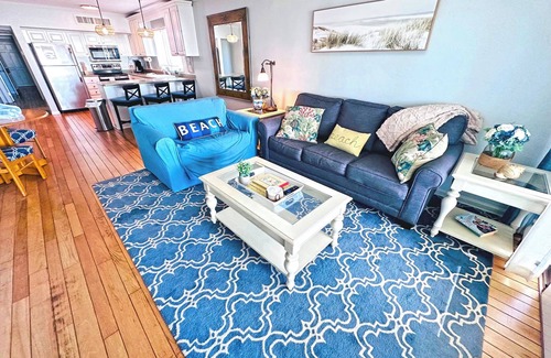 Independence Square Apartment | Heart of Indian Rocks Beach on the Sand Balcony Sunset Views