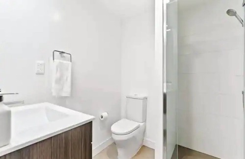 Auckland Central Business District House | Heart of the City Stylish 1BR Flat | Zodiak Stays