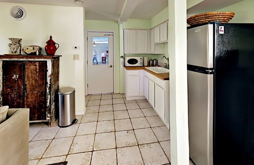 Glenn Haven Shores House | Heated Indoor Pool, Fast Wifi, 5 Acres of Fenced Privacy