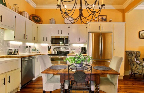Hitch Village - Fred Wessels Homes House | Heated Pool Access | 5*Clean | Flex Cancelation