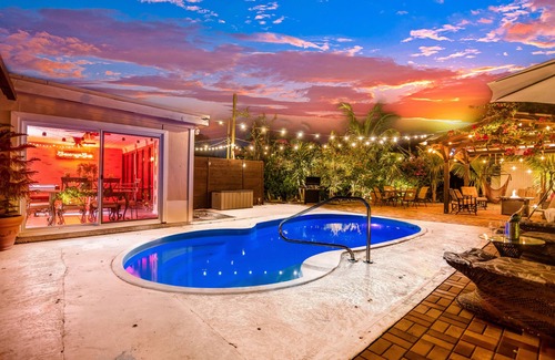 Lake Worth House | Heated Pool /Game Room /5+ Beds /Pet OK