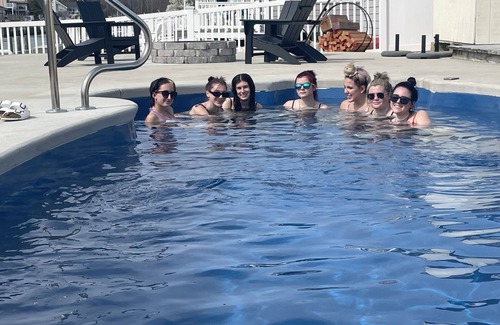 Forked River House | Heated Pool with 75 Feet of Dock Bring your Boat or WaveRunner 30 Day min