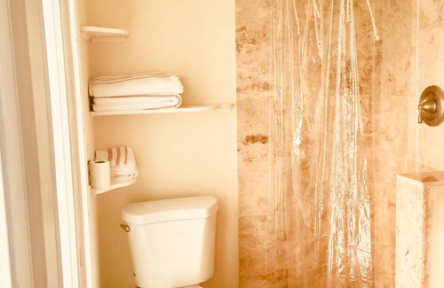 Orlando Apartment | Heavenly Cozy Place - 5 min to UCF