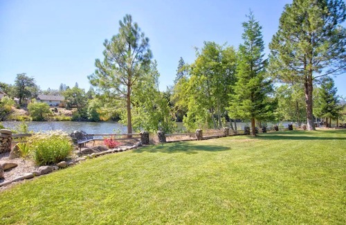 Shady Cove Apartment | Heavenly Rogue River Retreat