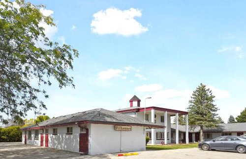 Bridgeport Hotel | Heidelberg Motel by Capital O Bridgeport Frankenmuth I 75