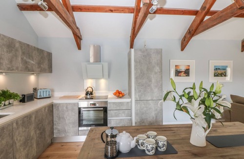 Penryn Cottage | HELFORD, pet friendly, luxury holiday cottage in Constantine