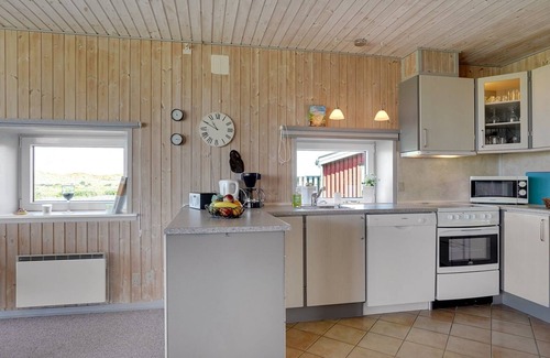 Lakolk House | "Helfrida" - 350m from the sea by Interhome