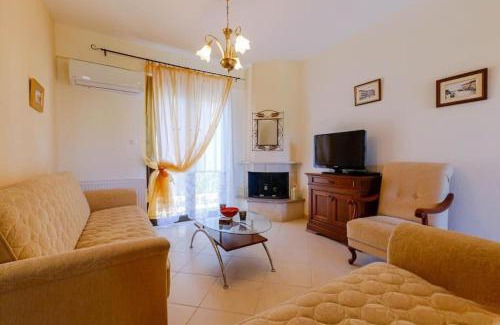 Nea Fokaia House | Heliophilia 3-bdrm Maisonette in Nea Fokea