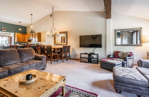 Mammoth Lakes House | Helios S #5