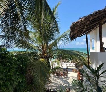Bwejuu House | Helwas Zanzibar Beach Hotel