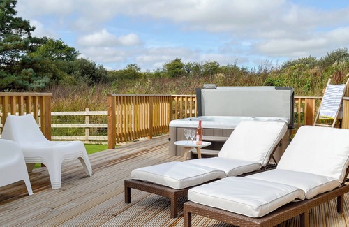 Winnard's Perch Cottage | Hen Harrier Lodge-UC3979