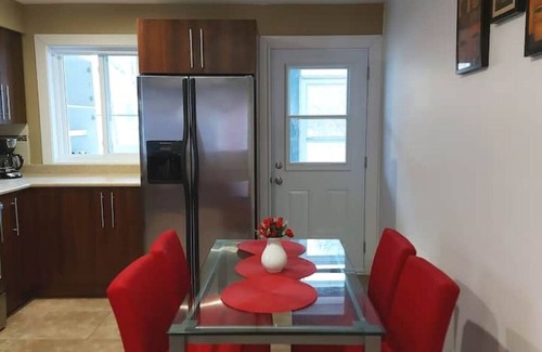 Mauricie House | HERE THE REFERENCE → 1