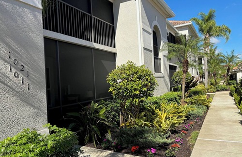 Naples Apartment | Heritage Bay, Beautiful, Veranda Abby 2BR/2BA Condo overlooking Golf Course