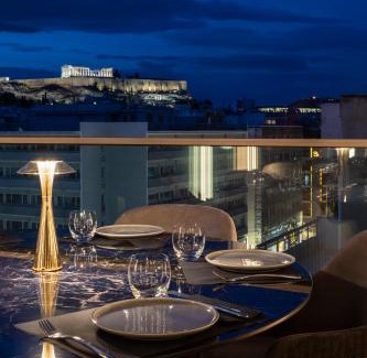 Athens Hotel | Heritage Hill Hotel