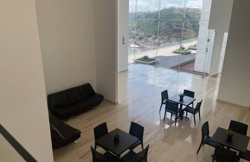 Queretaro Apartment | Hermoso departamento céntrico condominio alberca