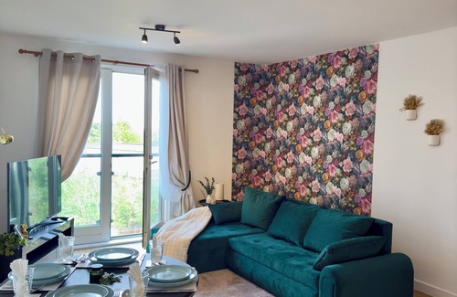Bloxwich Apartment | HF Suite-The Sage-NEC, Birmingham Airport, Edgbaston, Bullringnn1 Bed Apartment
