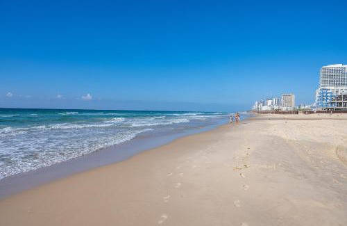 Bat Yam Apartment | Hi-Yam SeaView Apartments & Suites