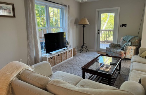 Big Pine Key House | Hibiscus House - Heated Pool