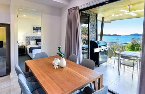Hamilton Island Apartment | Hidden Cove 17, Hamilton Island - - free buggy included