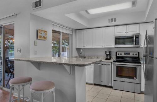 Miramar Beach Apartment | Hidden Dunes Cottage 157 by Newman-Dailey