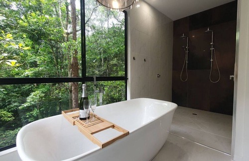 Tinbeerwah Cabin | Hidden For-rest Retreat.