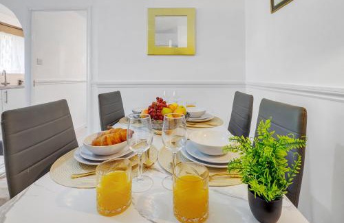 Tottenham Apartment | Hidden gem,10 Mins to Central London & Hotspur stadium with Parking Great for contractors, students, tourists, relocators