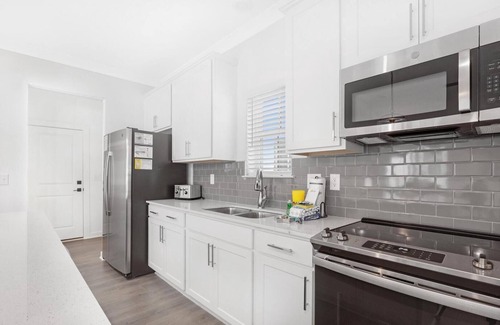 Orange Beach House | Hidden Gem! 3br/2.5ba Home/pool/near Beach/slps 10