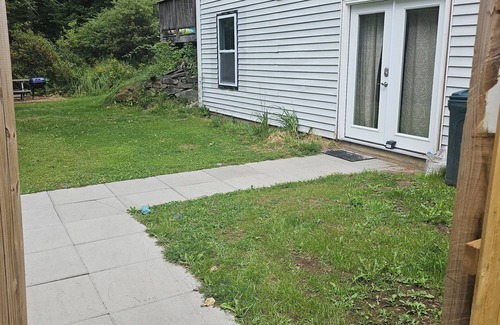 Littleton Apartment | Hidden Gem in the White Mtns: charming 1 bedroom apartment in Littleton, NH
