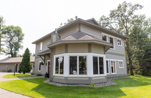 Nisswa Condo | Hidden Gem on Gull Lake w/large playground for families