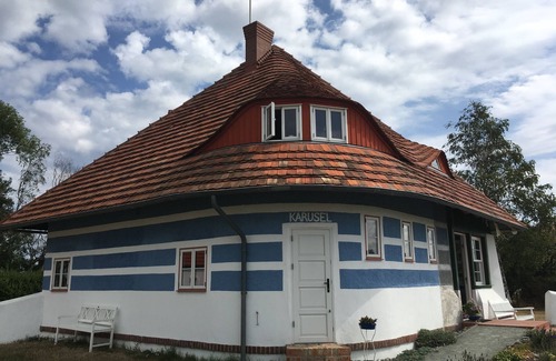 Kloster House | Hiddensee dreams under the Reed roof for teens and adults only