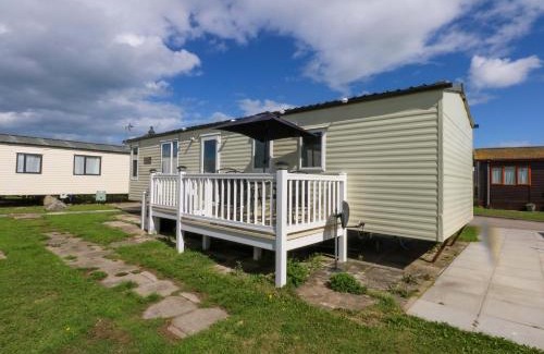 Towyn House | Hideaway Lodge