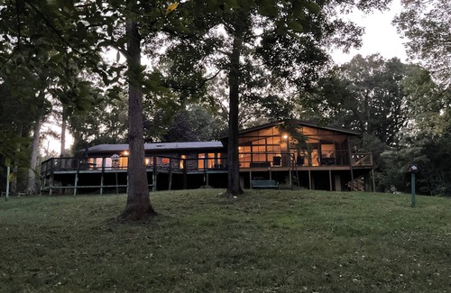 Falls of Rough House | Hideaway on the lake; large mid-century stone ranch in a park-like setting