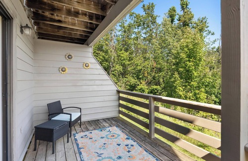 Harbor Springs Condo | Hideaway Valley #3: 3 BR, 2.5 BA in Harbor Springs, Sleeps 6