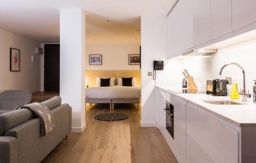 Bath City Centre Apartment | Hiding Space Westgate Apartments