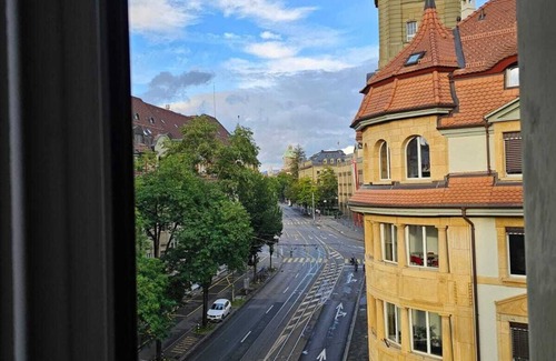 Monbijou Apartment | High End Top Apartment at Center of Bernn5mn walk Bern Central railways Station