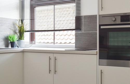 Kessingland Cottage | High Street Apartment