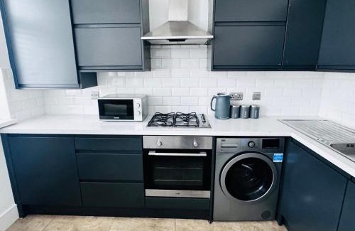 High Wycombe Apartment | High Wycombe 1-Bed Apt: Modern & Central