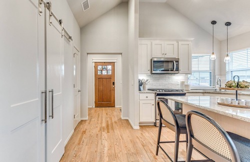 Broken Arrow House | Highland Creek Retreat