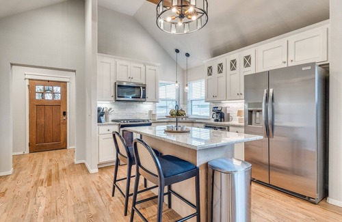 Broken Arrow House | Highland Creek Retreat