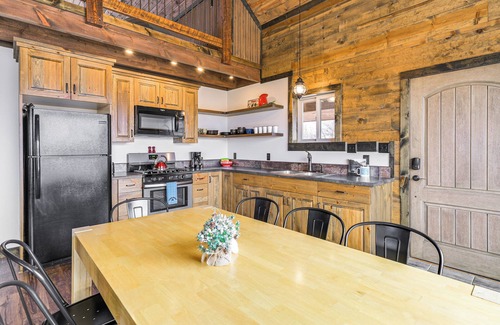 Del Norte Cabin | Hike, Hunt & Unwind: Mtn-View Cabin in Del Norte!