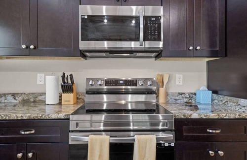 Rogers Apartment | Hike In, Hike Out - Anchor Point in RRG!