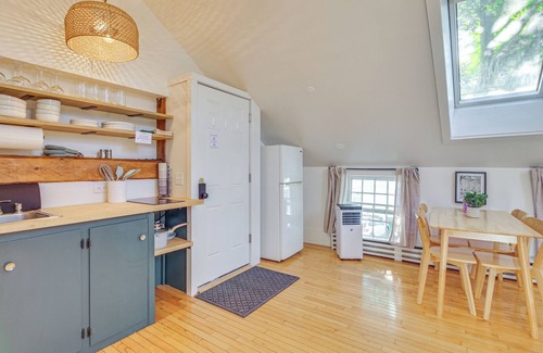 Waterbury Apartment | Hike & Leaf Peep: Couple’s Retreat in Waterbury!