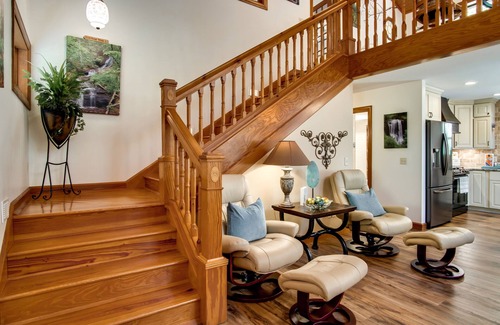 Franklin Ski Chalet | Hiking and Waterfalls at Bartram Trail Acres Chalet