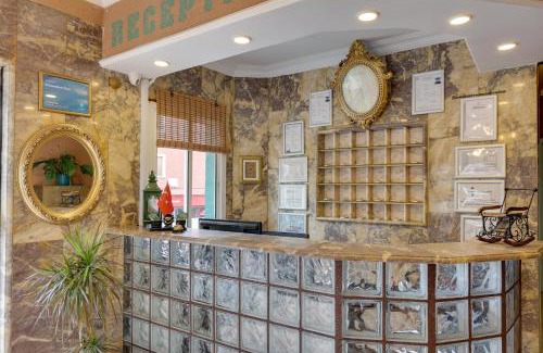 Kusadasi City Centre Hotel | Hikmethan Otel