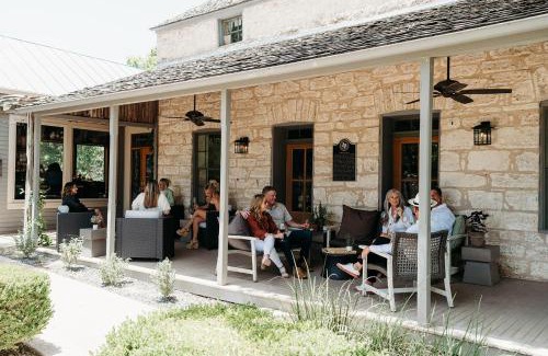 Fredericksburg Hotel | Hill Country Herb Garden