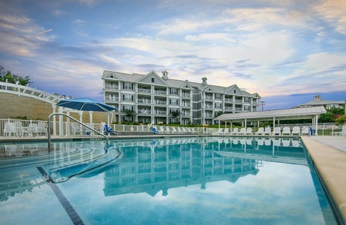 Canyon Lake Resort | Hill Country Resort at Canyon Lake a Holiday Inn Club Destination