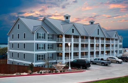 Canyon Lake Resort | Hill Country Resort at Canyon Lake a Holiday Inn Club Destination