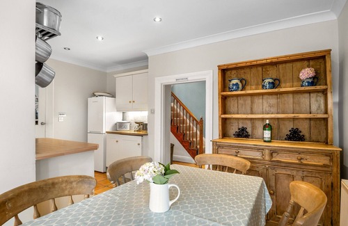 Clifden Ski Chalet | Hill House Clifden a home full of character