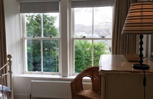 Clifden House | Hill House Clifden