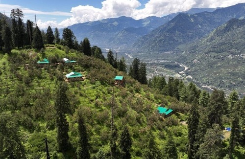 Aleo Cottage | Hill top cottage by Planacation